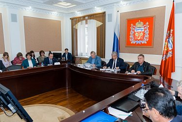 Совет Заксоба заслушал информацию регионального Минюста